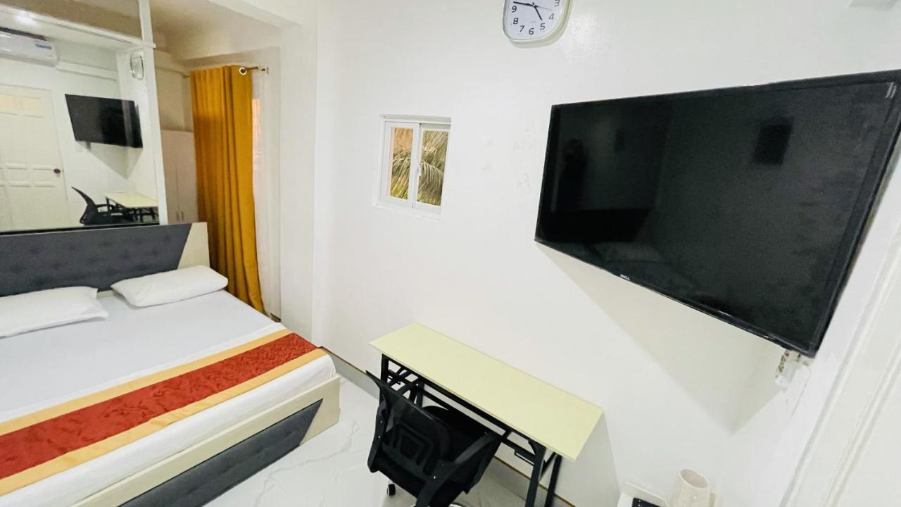 Legends Hotel & Restaurant - Lemery And Taal Dış mekan fotoğraf