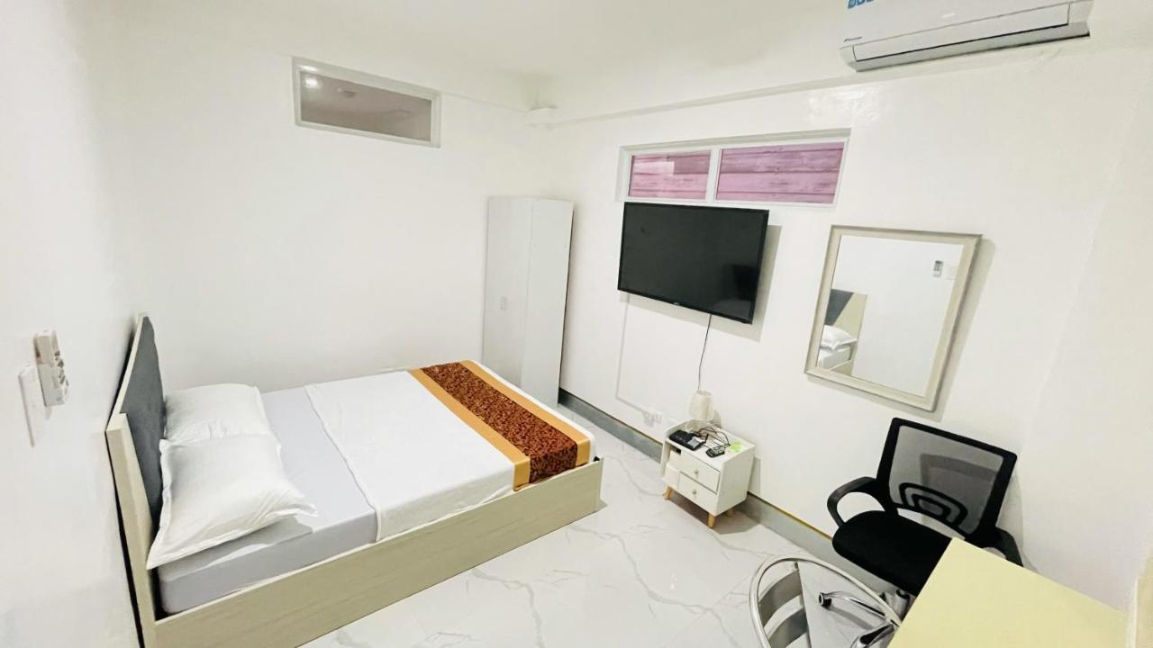 Legends Hotel & Restaurant - Lemery And Taal Dış mekan fotoğraf