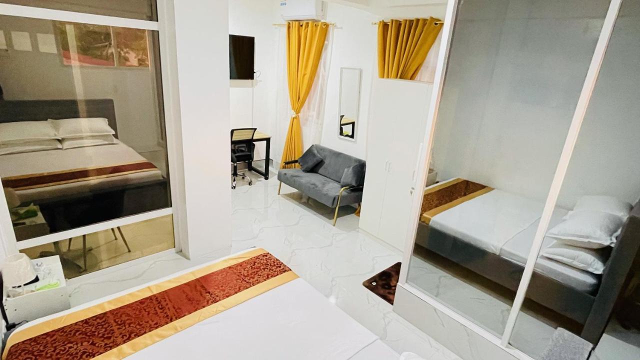 Legends Hotel & Restaurant - Lemery And Taal Dış mekan fotoğraf