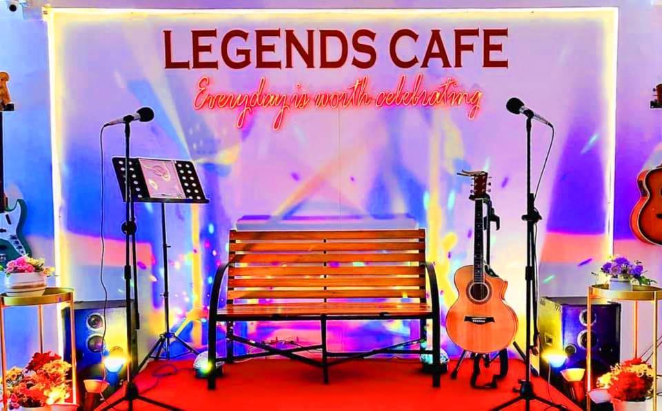Legends Hotel & Restaurant - Lemery And Taal Dış mekan fotoğraf